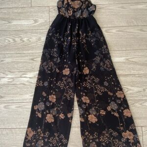 Free people woman’s/ junior’s   Jumpsuit. Size: 0